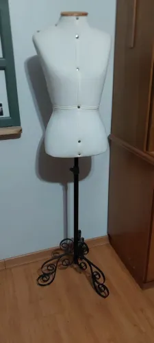 Manequim 40