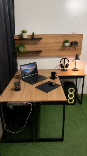 Mesa em L + Painel Escritório