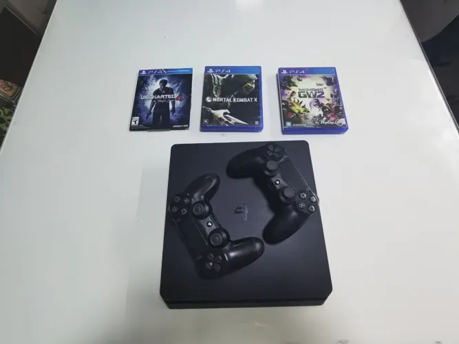 Playstation 4 Slim + 2 Controles + 3 Jogos mídia física