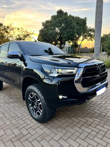 Toyota Hilux CD SRX 4X4 2.8 TDI 16V Diesel Aut. 2024