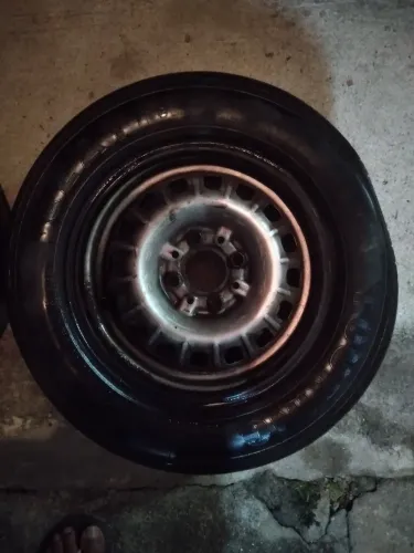 RODA USADA  step  Fiat  unu 