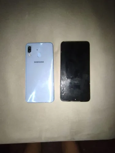 Celular pra sucata
