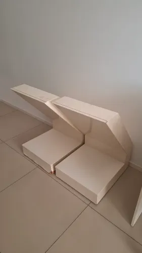 Base de Mesa e 4 cadeiras maciça Laca