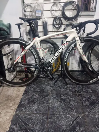 Bicicleta speed carbono 