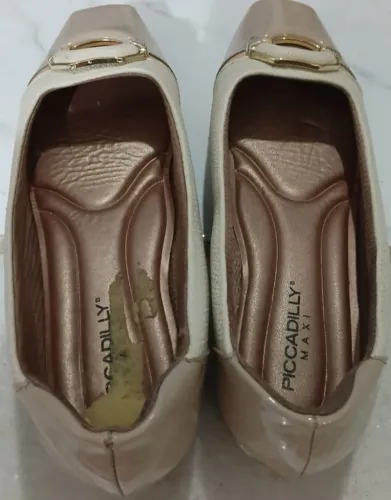 Sapato Piccadilly tamanho 40 bege