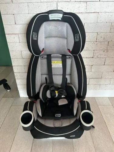 Cadeira infantil para carro GRACO 4EVER 4 em 1