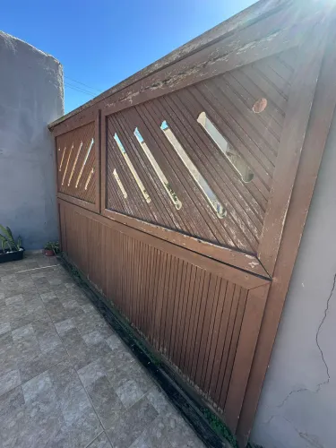 portão de madeira precinho p sair hj 