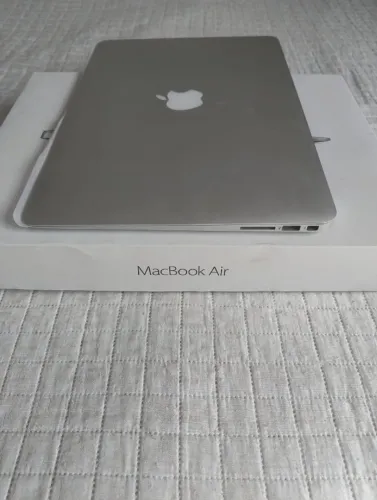 MACBOOK AIR 13' 256 SSD 8 GB RAM 2015