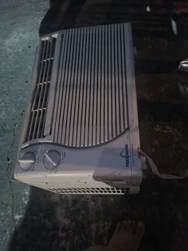 Vendo ar condicionado janela