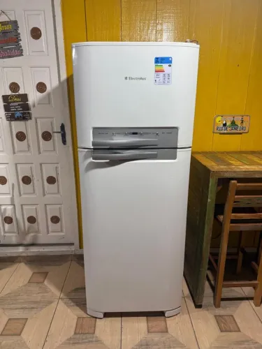 Geladeira Electrolux Frost Free (entrego)