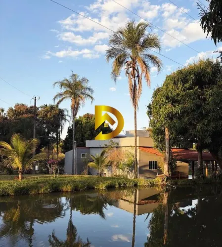 Sítio com 4 quartos à venda, 3,67m² - Laranjeiras - Uberlândia