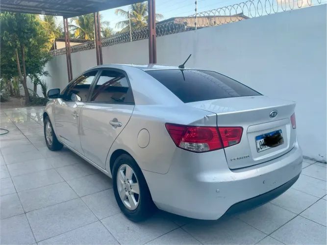 Kia Motors Cerato 1.6 16V Mec. 2013