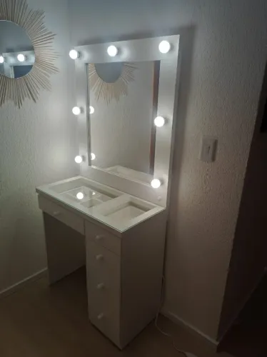 Penteadeira com 5 gavetas