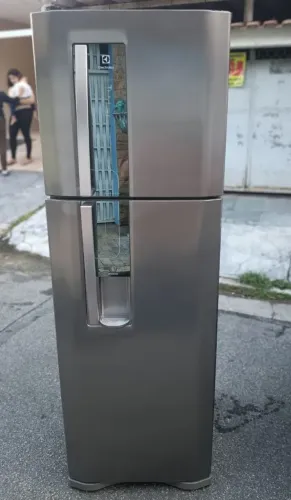 Geladeira Electrolux Frost Free Inox 380 Litros Funcionando Perfeitamente