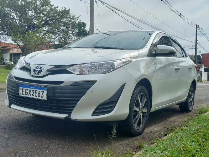 Toyota Yaris XL Live Sedan 1.5 Flex 16V 4P AUT 2021