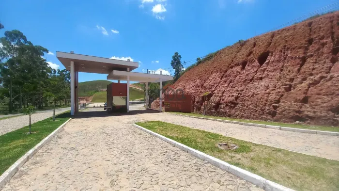 Lote / Terreno - Grama