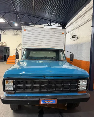 Ford F-4000 3.9 Turbo Intercooler Diesel 2P Manual 1979