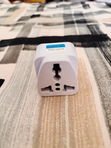 Adaptador de tomada universal 10A 250V