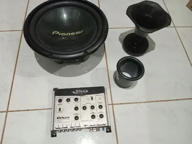 Auto falante sub piooner corneta promoção 