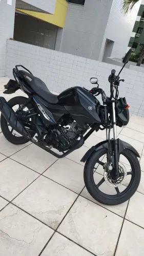 YAMAHA 125 ano 2017 bem conservada.