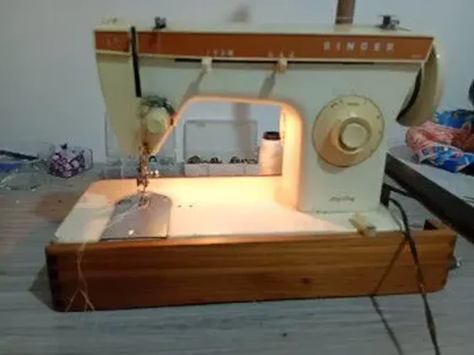 Máquina de costura 
