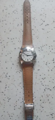 Relógio H.Stern com pulseira de couro original femino usado 