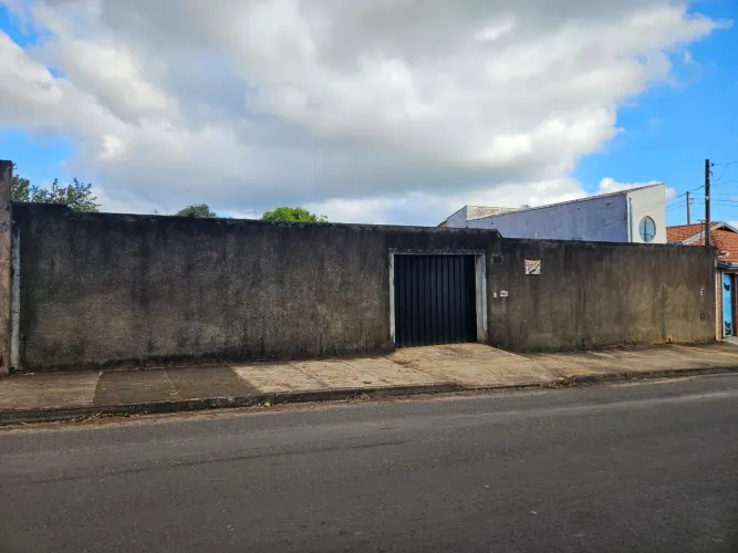 Casa a venda em Rubiao jr