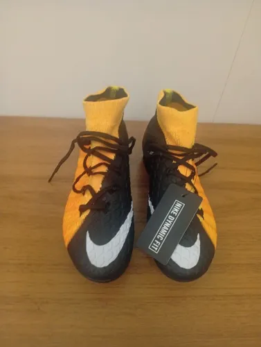Chuteira Nike