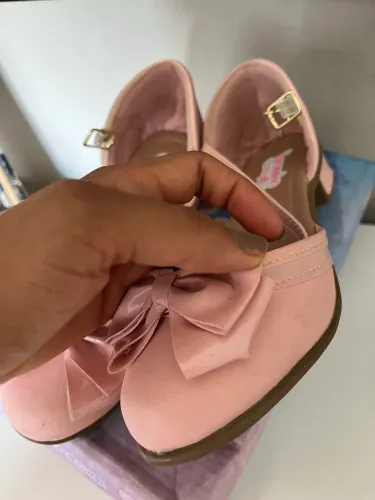 Sapato de salto infantil 