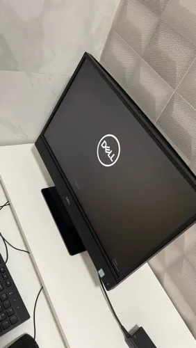 All In One Dell Inspiron- 3277 - Intel Core i3 - 7a Geração - Tela 21,5?