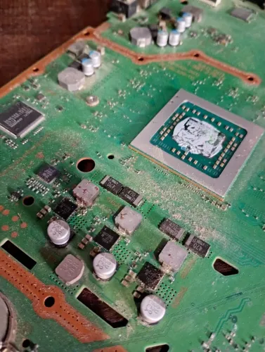 Fazemos limpeza, trocar pasta térmica PS4