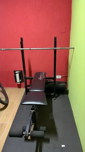 Estação de Musculação Multi Gym Completa - Supino, Puxador e Pernas