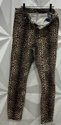 Calça Zara tamanho 38