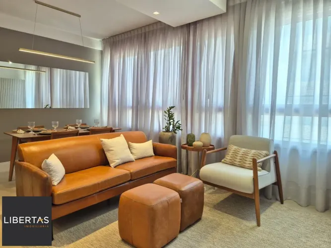 Apartamento 2 Dormitórios, Decorado e com Vaga de Garagem | Pronto para Morar!