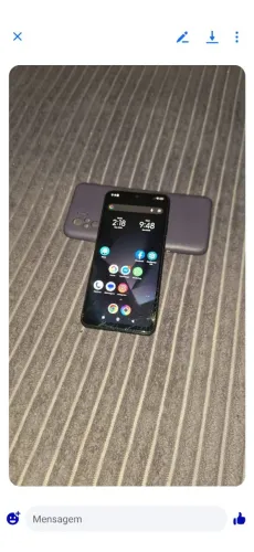Poco m5s 128gigas a tela um pouco quebrada 