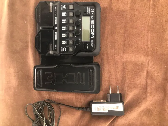 Zoom g1x four