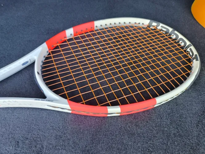 Raquete Babolat Pure Strike 100 (300g) - Excelente Estado