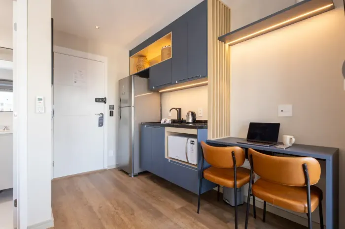 Studio mobiliado com AC em Perdizes - 2min Bourbon Shopping nova forma mais inteligente d
