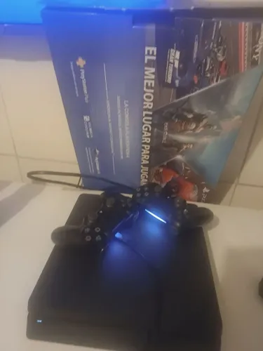 Playstation 4 slim