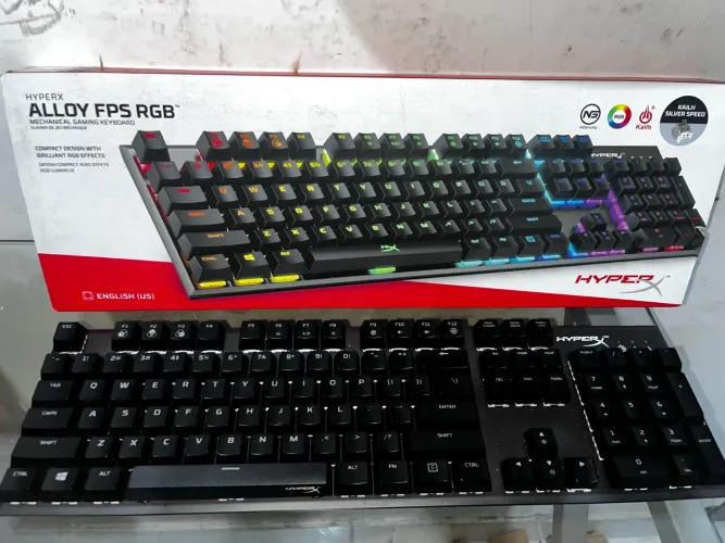 Teclado Mecânico Alloy FPS RGB 