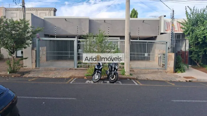 Casa com 3 dormitórios à venda, 300 m² por R$ 1.580.000 - Vila Redentora - São José do Rio