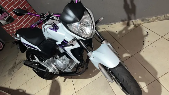 Moto Honda CB 300