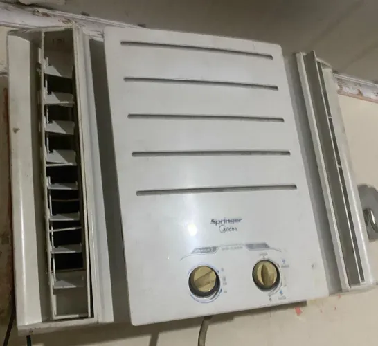 Ar condicionado Springer 7.500