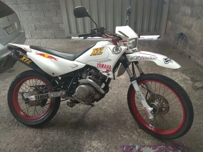 Xtz 125 ED (partida e freio a disco) 2006