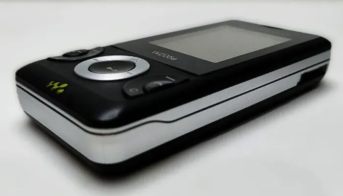 Celular Antigo Sony Ericsson Walkman W205a Preto