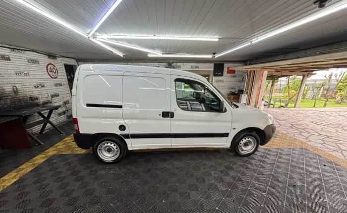 Peugeot Partner Furgão 1.6 16v/ 1.6 16V Flex 3P 2022