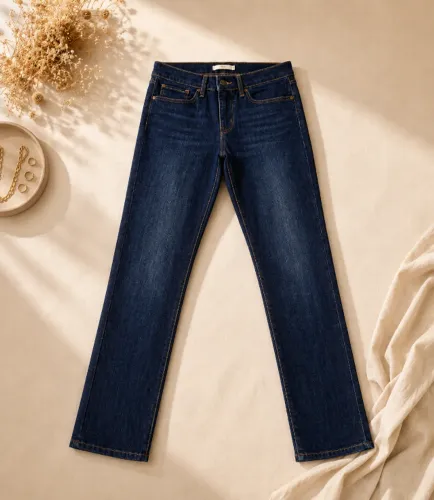 Calça jeans feminina Levi's modelo 712 slim medida W30 L32