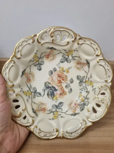 Prato de porcelana Alemã Oscar Schlegelmich.