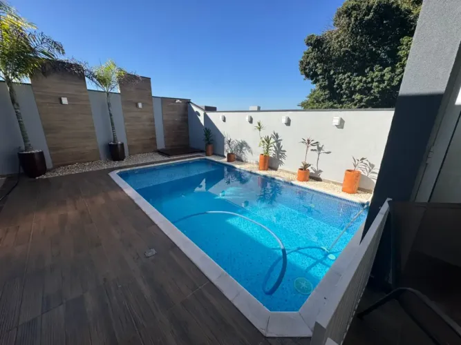 Casa à venda no condomínio Residencial Vale Florido em Piratininga-SP.