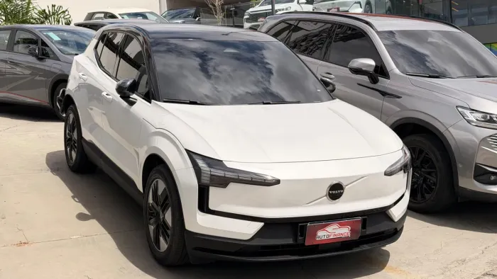 Volvo EX30 E60 Core (elétrico) 2024